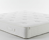 Matelas Hybride 
Matelas mousse à mémoire de forme 
Matelas 180x200 cm
Matelas ressorts ensachés
Surmatelas 
